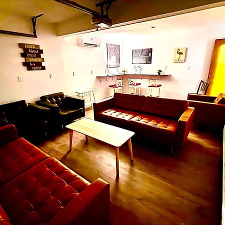 Capsule Hostel Ньюарк Екстер'єр фото